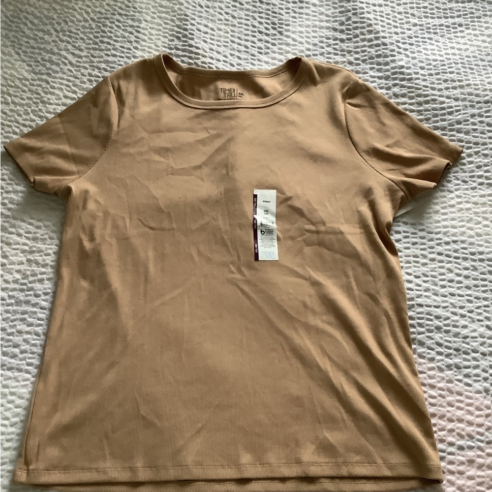 (NWT)Women’s Short Sleeve Crewneck Top in Tan